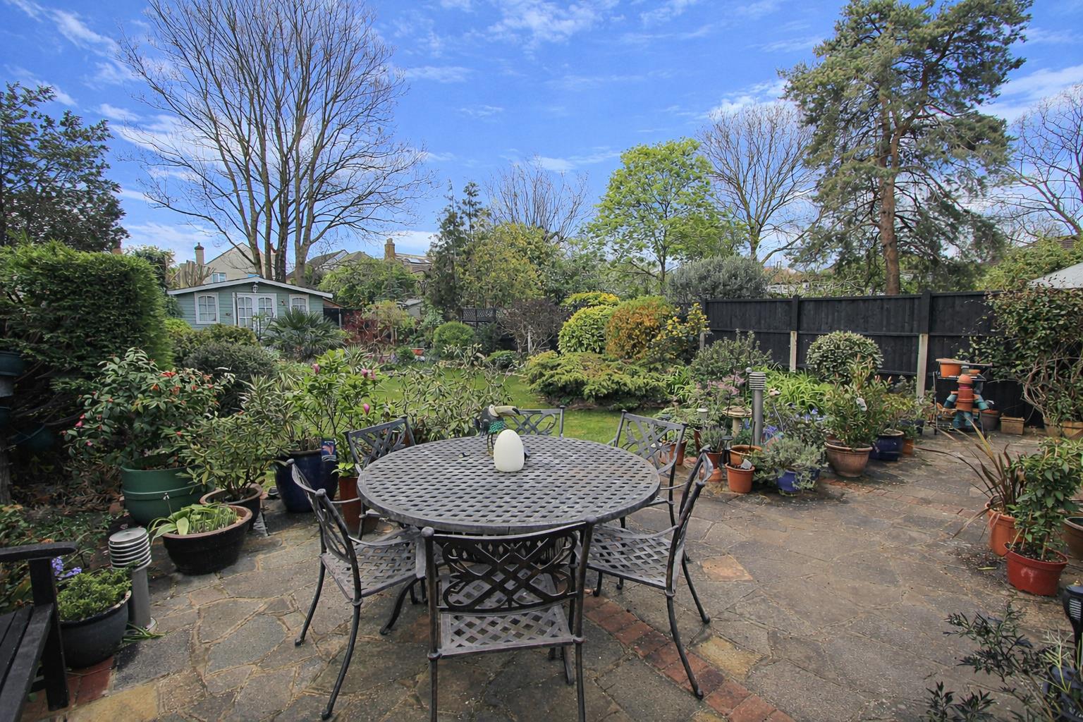 Senga Road, Wallington